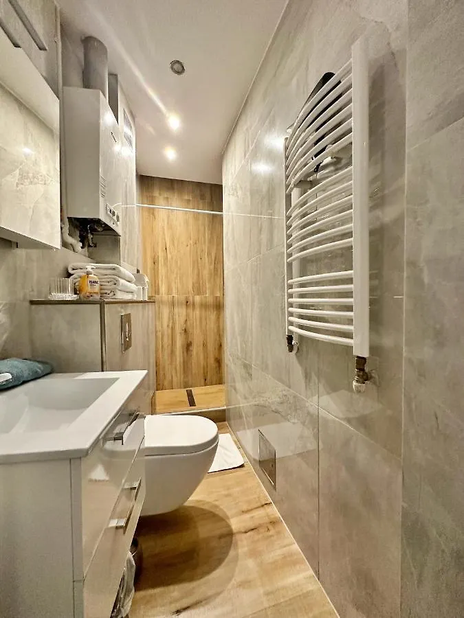 The Canvas Corner, 200 M Beach 350 M Monte Cassino Apartment Sopot